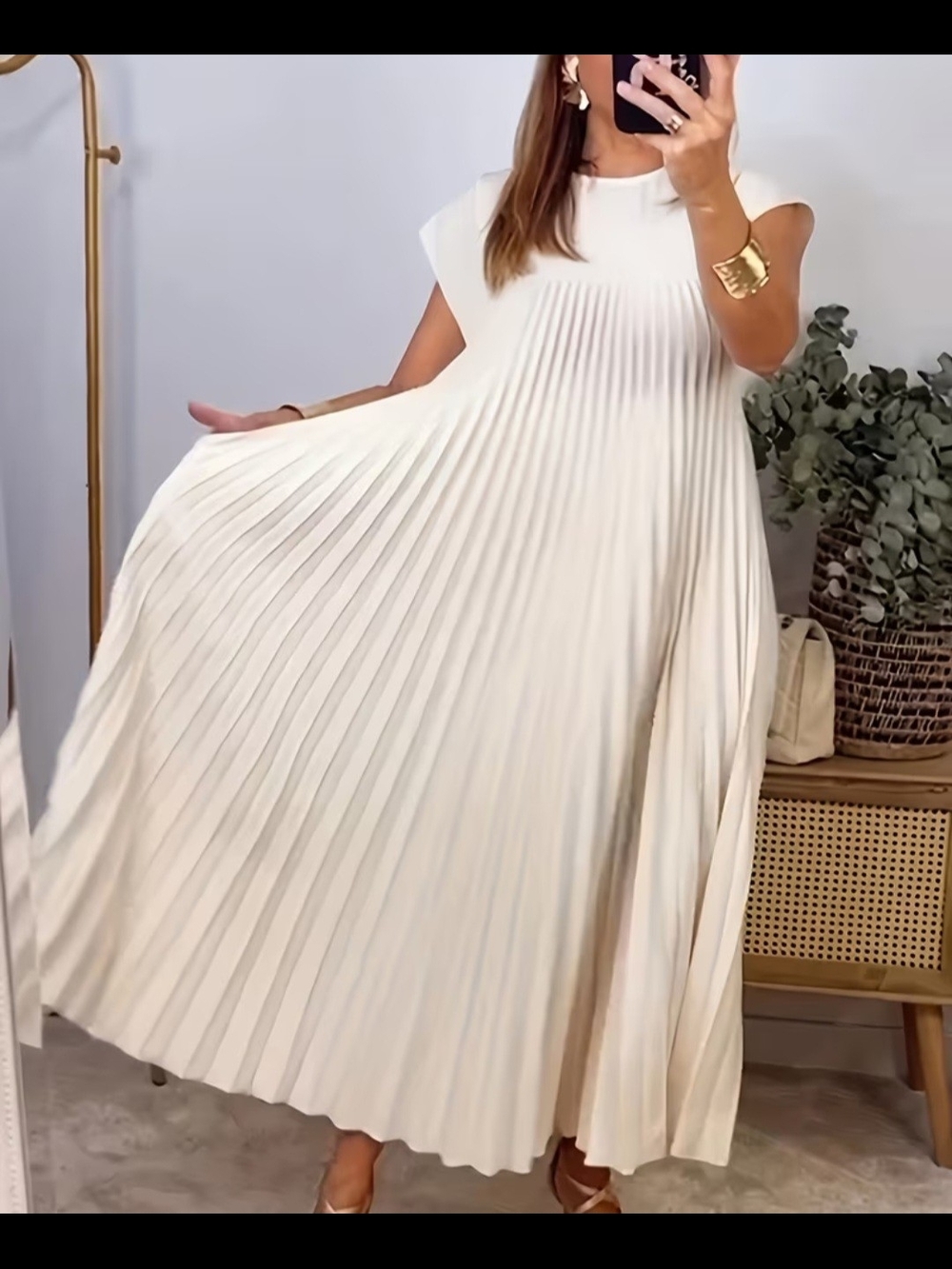 Sleeveless Cream Pleated Maxi Dress